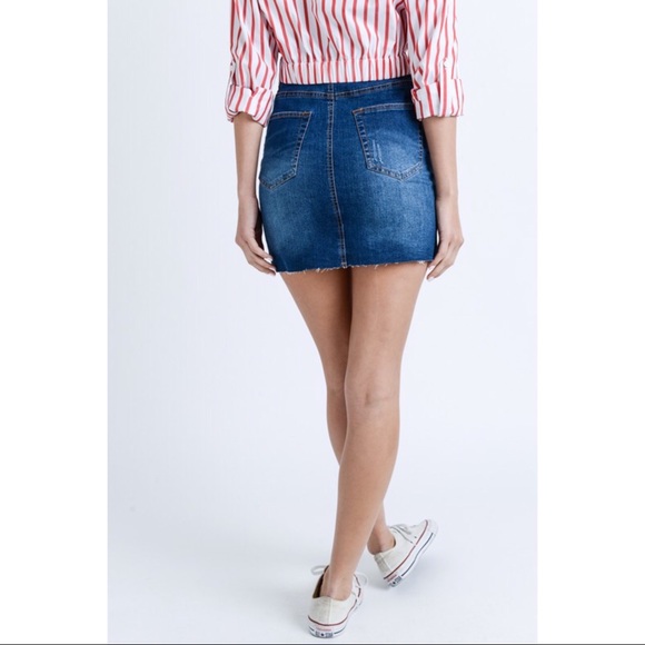 🌺🆕High Waisted Denim Skirt Frayed Hem - Picture 6 of 7